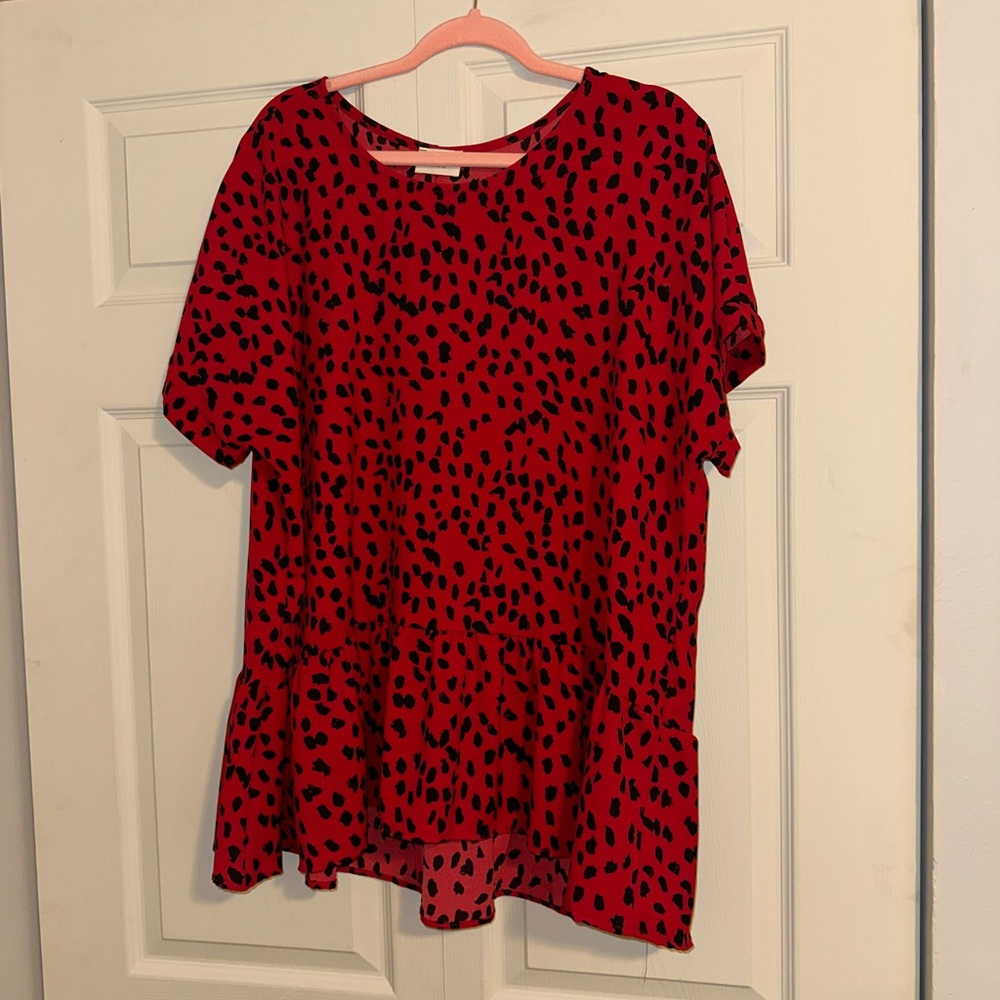 Red and black top plus